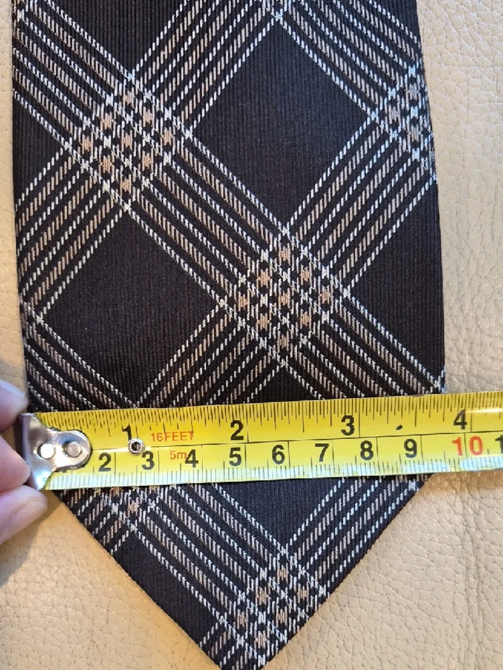 Gucci men silk